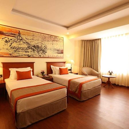 Hotel Aela Grand Near Delhi Airport By La Casa Ню Делхи Екстериор снимка